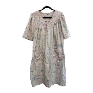 Vintage Grannie Style Pink Floral Nightgown w/ Front Pockets Size M/L